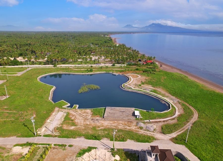 Seafront Residences - House and Lot