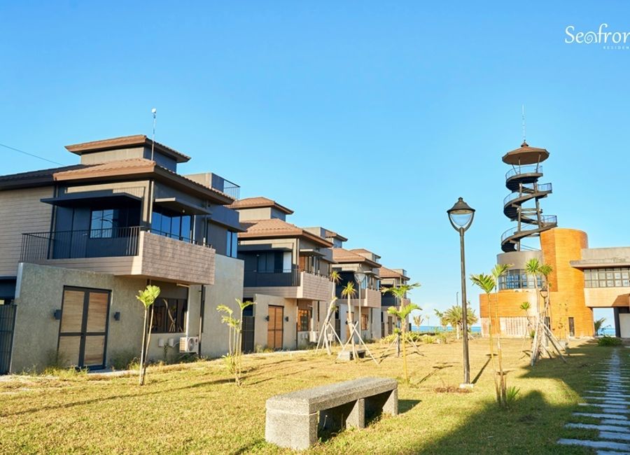 Seafront Residences - House and Lot
