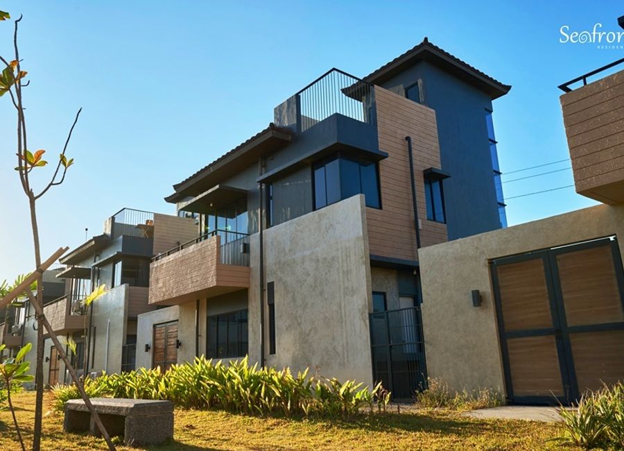 Seafront Residences - House and Lot