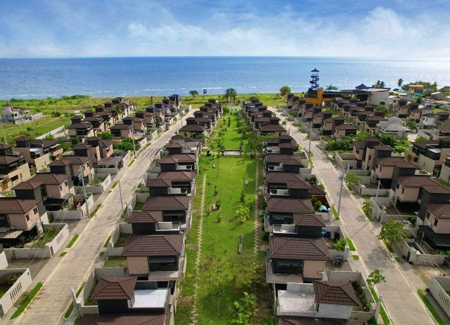 Seafront Residences - House and Lot